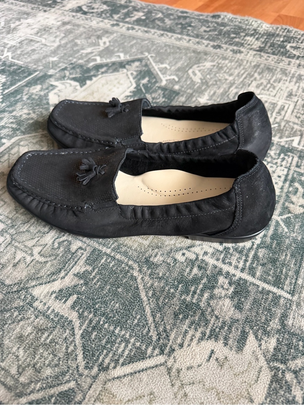SAS Hope slip-on loafers black suede leather and tassels women’s size 10
